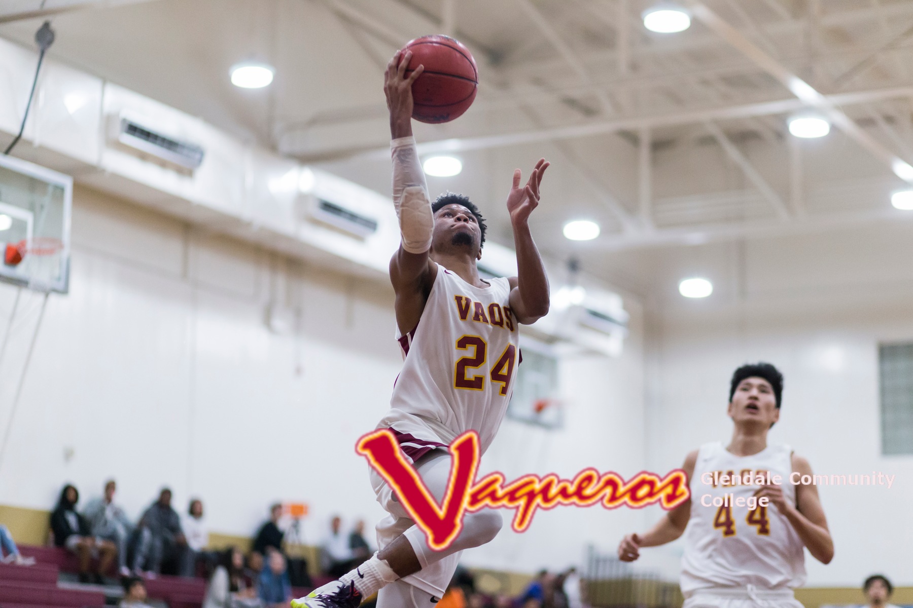 Late basket by Joel Finney gives GCC a 76-75 win over Canyons