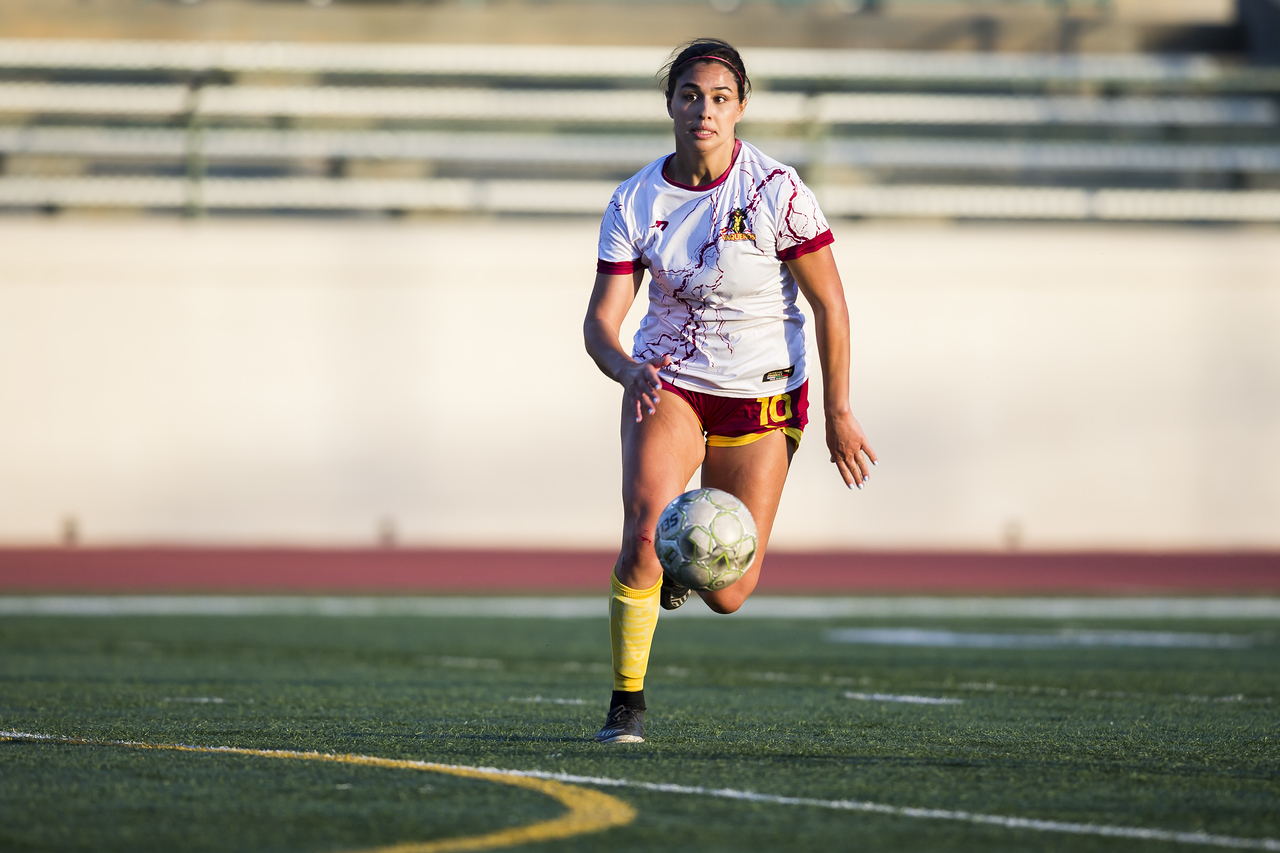 Gianna Mor score's late goal for Lady Vaqueros in 1-1 tie vs L.A. Valley Oct. 17 in a WSC game