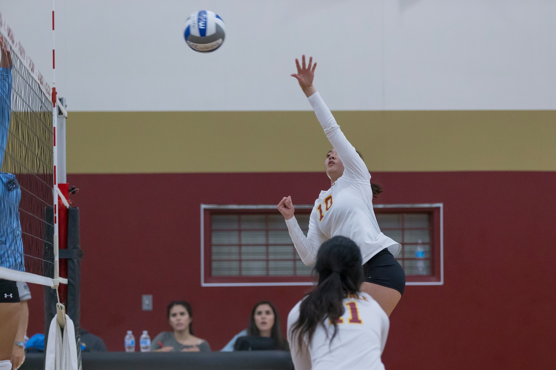 GCC Women's Volleyball sweeps Cerro Coso; is now 3-6 this season