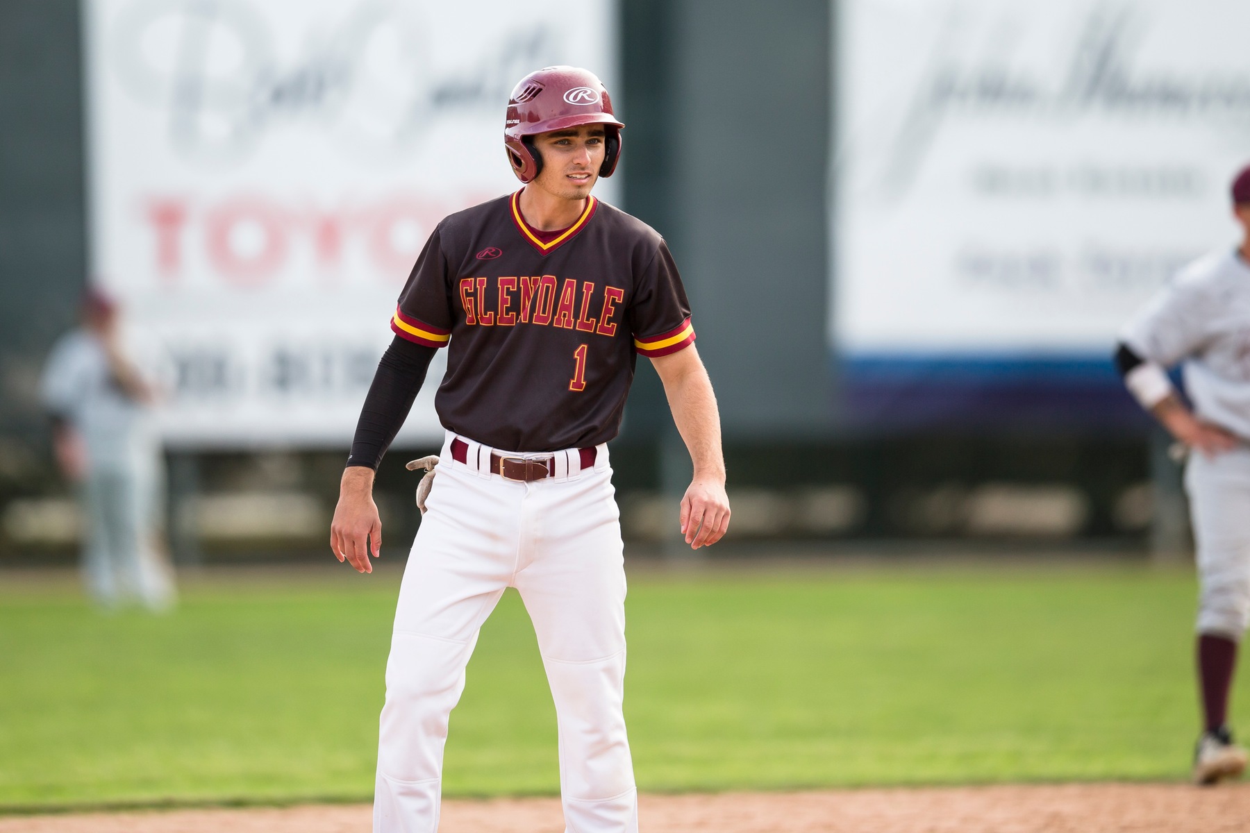 Glendale blasts Canyons 24-3; Maintains two game lead in WSC East