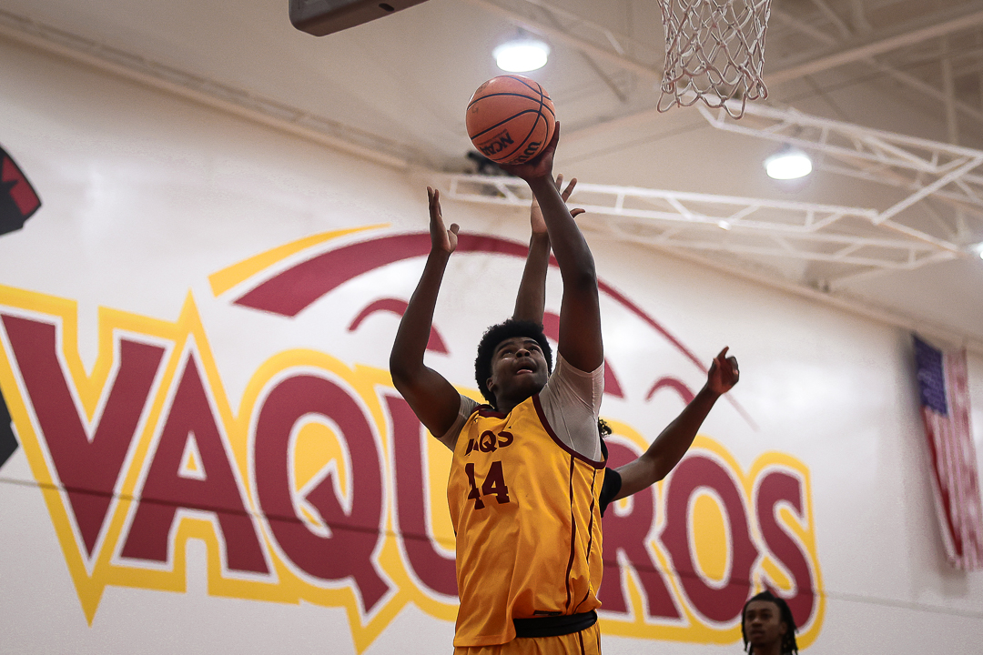 Four starters score in double figures as GCC MBB starts WSC play with 70-67 win over Santa Monica Jan. 10