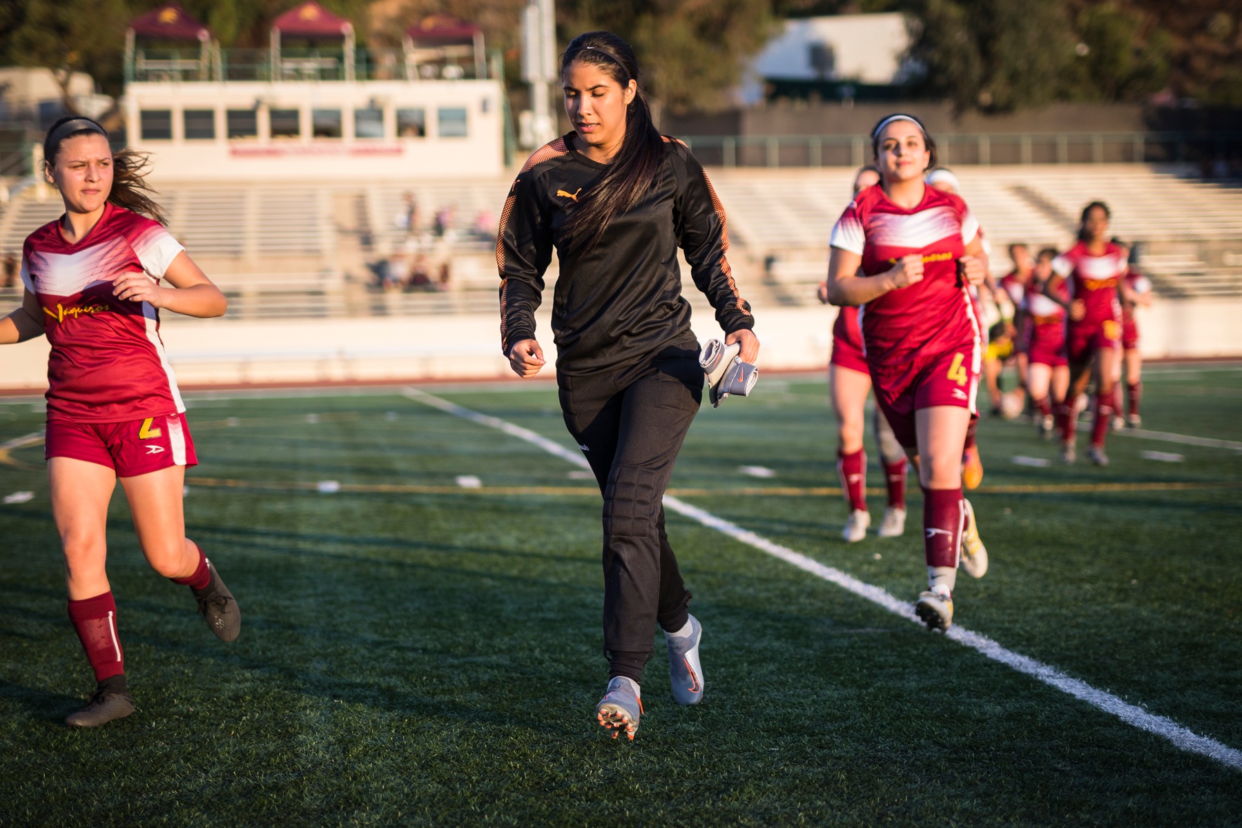 Adriana Sarukhyan scores twice in Lady Vaqs 5-0 win over Cerro Coso